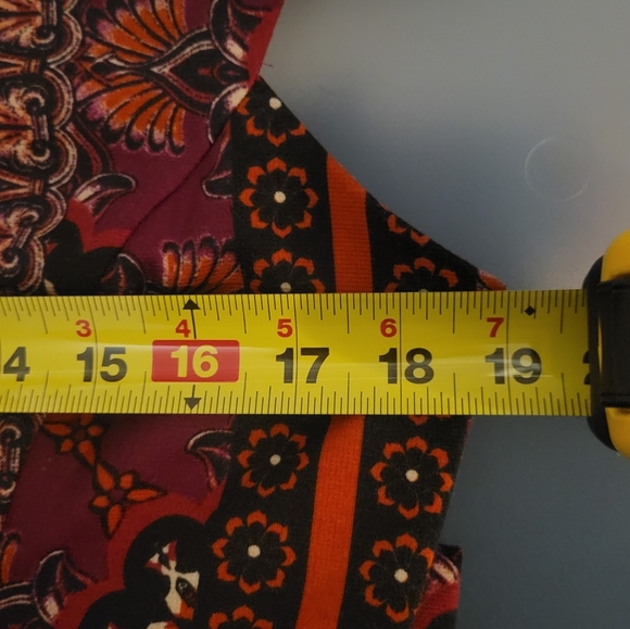 Patterned Dress - Picture 5 of 6